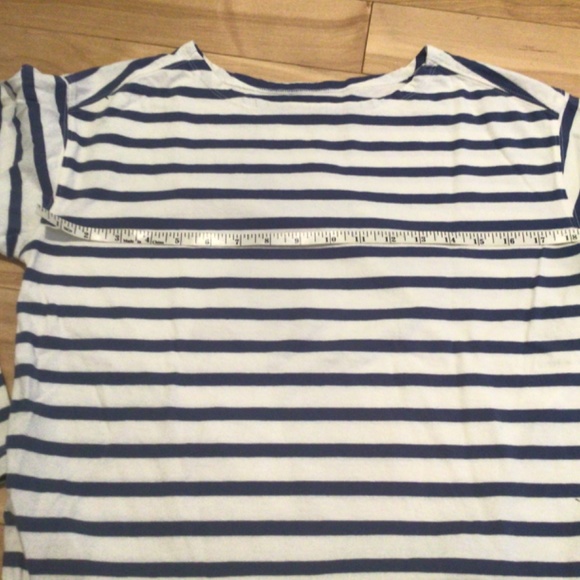 Everlane Blue and White Striped Top - Picture 5 of 8